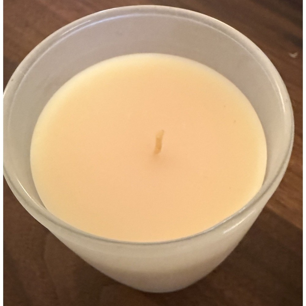Mary Kay Acapella Fragranced Candle in Frosted Glass Container NEW! - Picture 3 of 5